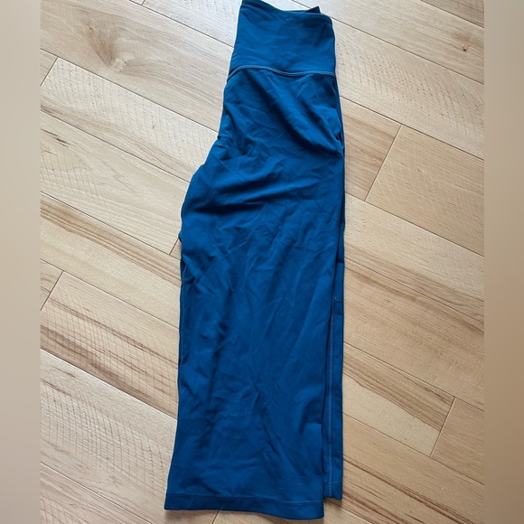 Lululemon align wide crop - Picture 3 of 4